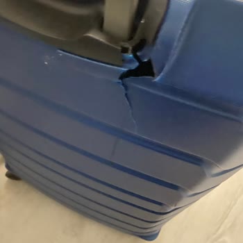 Ajet Uçuşunda Kırılan Valizim İçin Çözüm Sağlanmıyor, Başvurularım Sonuçsuz Kaldı