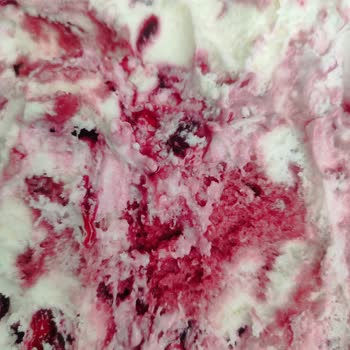 Son Kullanma Tarihi Geçmemiş Dondurma Bozuk Çıktı