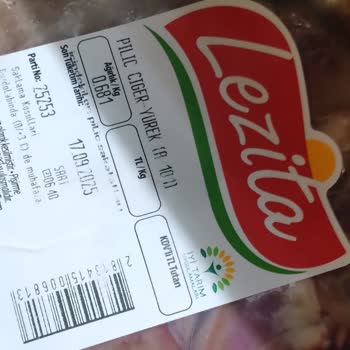 A101 Mağazasında Bozuk Ve Kurtlanmış Ciğer Satışı, Çalışanların İlgisizliği