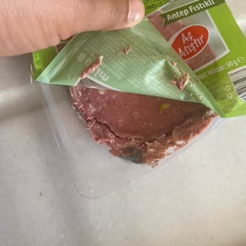 BİMden Alınan Aç Bitir Ürünü Küflü Ve Bozuk Çıktı