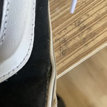 Kısa Sürede Yırtılan Ayakkabı İçin Garanti Ve Değişim Sorunu