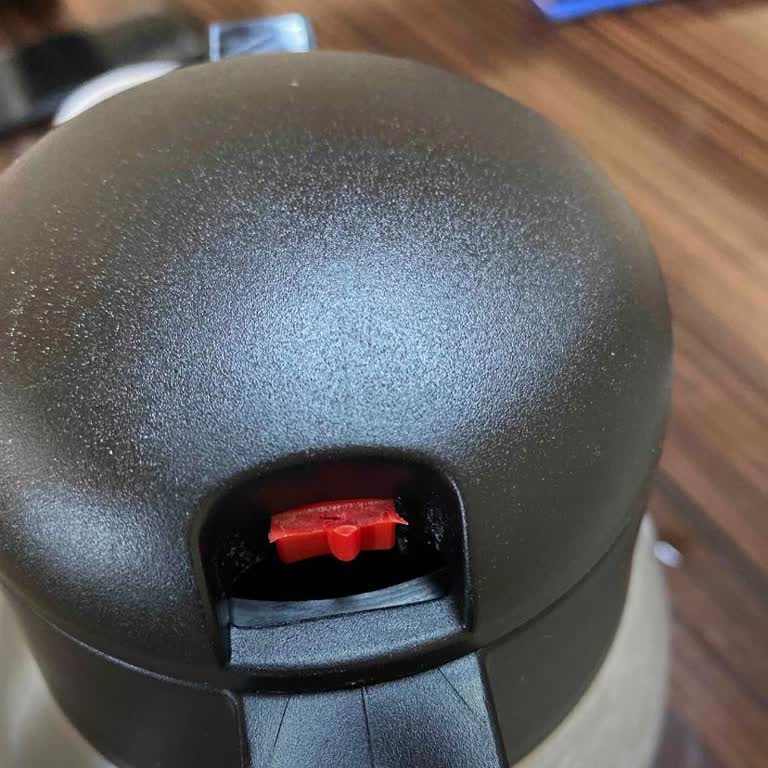 Kırık Gelen Termos Kapağı İçin 10 Gündür Çözüm Sunulmadı