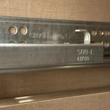 Samet A.Ş Çekmece Rayı Yedek Parçası Bulunamıyor