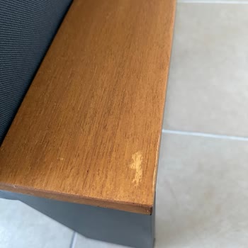 Loque Luxury Bahçe Takımım Ezik Ve Boya Atması İle Ayıplı Olarak Tarafıma Teslim Edilmiştir