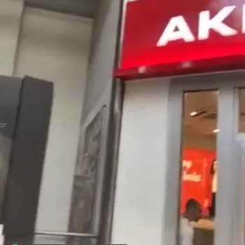 Akbank Marmara Park Şubesinde Çok Fazla Bekletildim