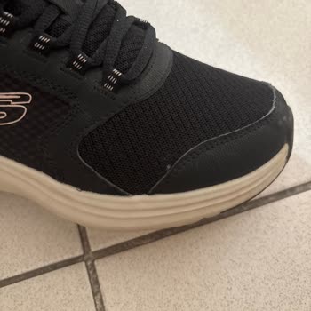 Kısa Sürede Yırtılan Skechers Ayakkabıya Garanti Reddi Mağduriyeti