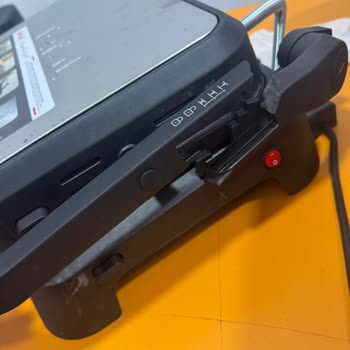 Tefal Supergrill Tost Makinesi İkinci Kullanımda Kırıldı Servis Ve Mağaza Çözüm Sunmadı