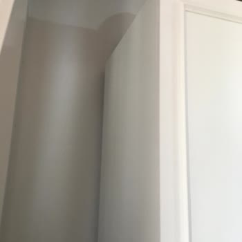 Aynalı Gardırop Kapakları Düştü, Raflar Çatladı: Parça Değişimi Talebim Var