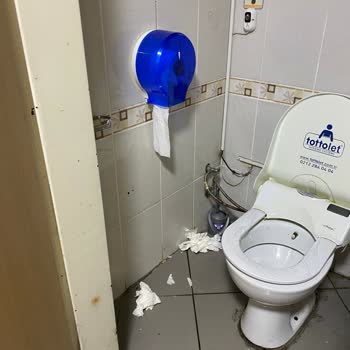 Hastane Tuvaletlerinde Sürekli Hijyen Sorunu