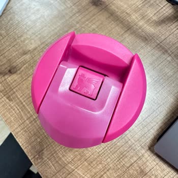 Stanley Termosumda Kapak Renk Solması Ve Yetersiz Müşteri Hizmeti