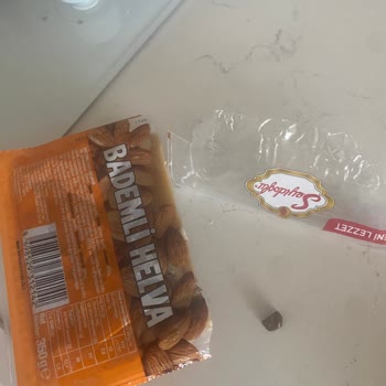 Helva İçinden Taş Çıkması Nedeniyle Sağlık Riski Ve Hayal Kırıklığı