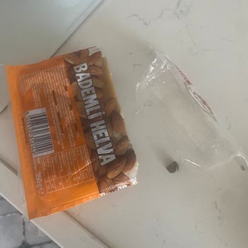 Helva İçinden Taş Çıkması Nedeniyle Sağlık Riski Ve Hayal Kırıklığı