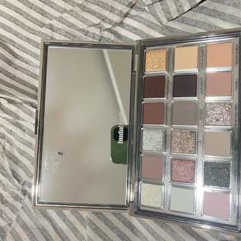 Sephora Sent Broken Huda Beauty Palette And No Promos With ₺3,400 Order