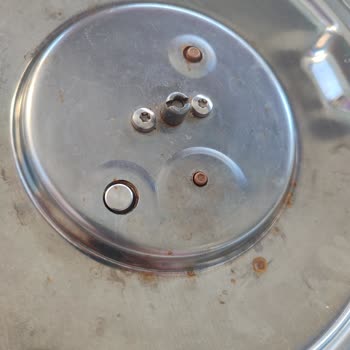 Tefal Düdüklü Tencerede Paslanma Ve Sağlık Endişesi