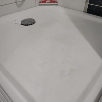 Vitra Duş Teknesinde Erken Lekelenme Ve Yetersiz Servis Desteği