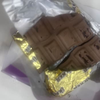 Aldığım Ülker Bitter Çikolatanın Renginde Değişiklik Var, Değişim Talep Ediyorum