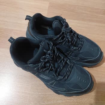 Kısa Sürede Yırtılan Skechers Ayakkabım İçin Değişim Talebim Reddedildi