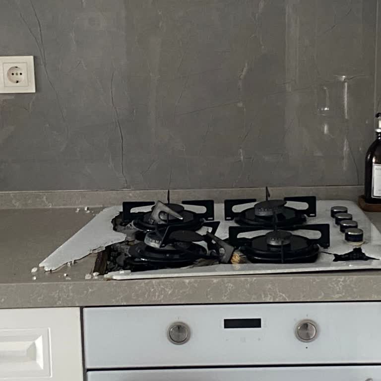 Silverline Ankastre Ocak Camı Patladı, Müşteri Hizmetlerinden Yetersiz Destek