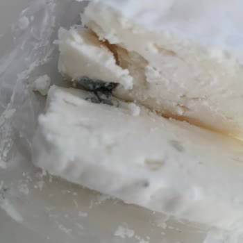 Beyaz Peynirde Yabancı Madde Ve İlgisiz Müşteri Hizmetleri Deneyimi