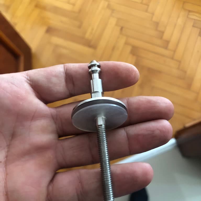 Seramiksan Klozet Kapağı Vidası Bulunamıyor, Mağduriyetim Giderilmiyor