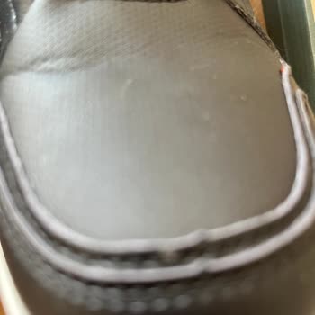 Aldığım Spor Ayakkabıda Üretim Hatası Ve Sorunun Çözülmemesi