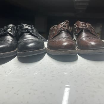 Kısa Sürede Tabanı Ayrılan Ayakkabılar Ve Yetersiz Mağaza Desteği