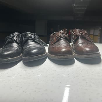 Kısa Sürede Tabanı Ayrılan Ayakkabılar Ve Yetersiz Mağaza Desteği