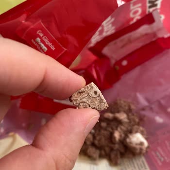 Aldığım Ülker Napoliten Çikolatalar Bozuk Ve Dağılmış Çıktı