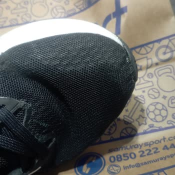 Kısa Sürede Deforme Olan Nike Ayakkabıda Değişim Talebim Reddedildi