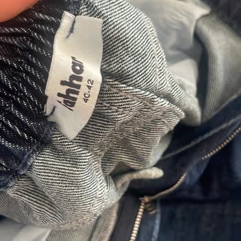 Aldığım Jean'de Kullanılmadan Fark Edilen Defoya Ve İlgisiz Müşteri Hizmetine Tepki