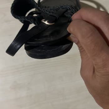 İpekyol Kısa Sürede Açılan Sandalet Ve Yetersiz İnceleme Süreci