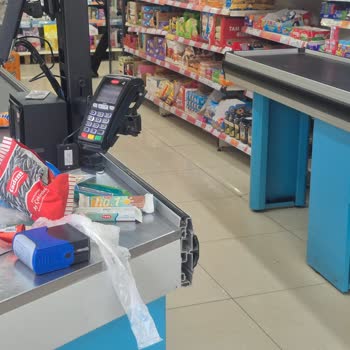 A101 Şubesinde Personel Davranışları Ve Müşteri Memnuniyetsizliği