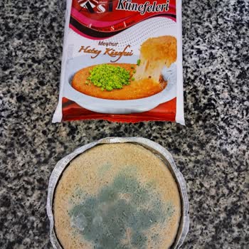 Aldığım Donuk Künefe Bozuk Çıktı, Üzerinde Küf Vardı