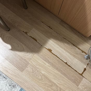 Patlak Damacana Nedeniyle Mutfakta Hasar Ve İlgisiz Müşteri Hizmetleri