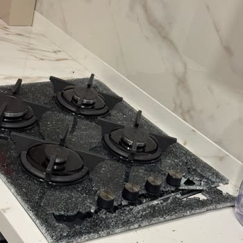 Kullanılmadığı Sırada Patlayan Ankastre Ocak Camı Ve Garanti Kapsamı Sorunu