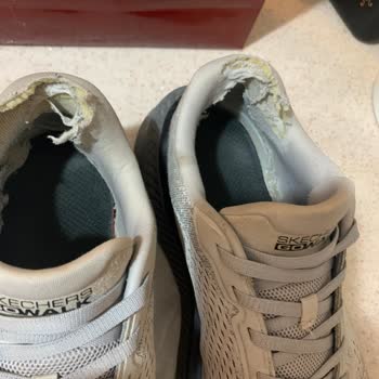 Skechers 6 Ayda Kullanılamaz Hale Gelen 8000 TL'lik Ayakkabı Hayal Kırıklığı