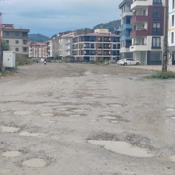 Altınordu Cumhuriyet Mahallesi'nde Yıllardır Çözülemeyen Yol Ve Altyapı Sorunları