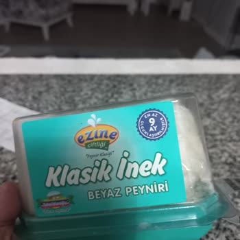 Taze Olması Gereken Peynir Ağır Kokulu Ve Bozuk Çıktı