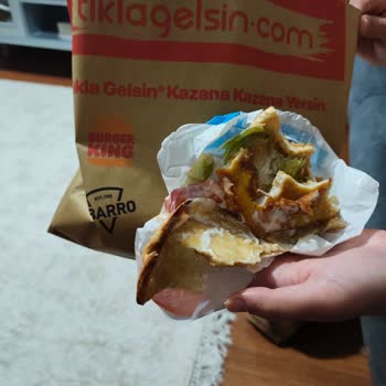 Burger King Siparişimde Sağlığı Tehdit Eden Kemik Parçaları Ve İade Talebim