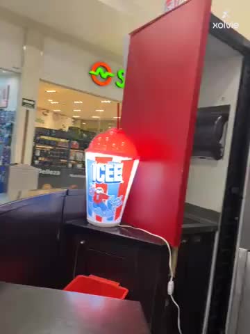 Burger King Plaza San Esteban, largas esperas y mala atención del personal Portada de vídeo
