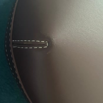 Yeni Alınan Çantada 2 Günde Renk Atması Sorunu