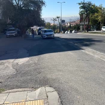 Ters Yönden Gelen Araç Çarpması Sonucu Yaşanan Tehlike Ve Yaralanma