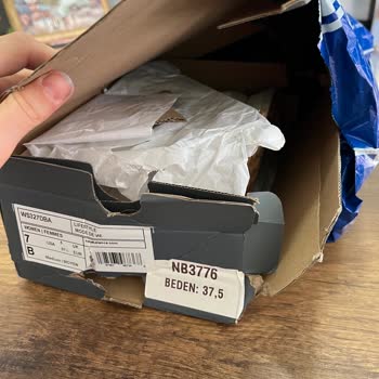 Hasarlı Ve Hatalı Ayakkabı İçin Yetersiz Müşteri Hizmeti Ve İade Sorunu