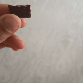 Aldığım Antep Fıstıklı Çikolatada Hiç Fıstık Çıkmadı Şaşkınlık Ve Hayal Kırıklığı