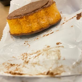 BİM'den Alınan Kekin Küflenmiş Ve Kötü Kokulu Çıkması