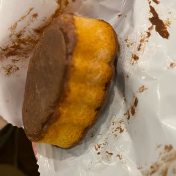 BİM'den Alınan Kekin Küflenmiş Ve Kötü Kokulu Çıkması