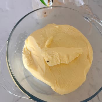 Aldığım Tereyağında Sinek Çıkması Ve Gıda Güvenliği Endişesi