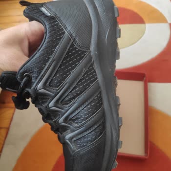 Ayakkabı Tabanında Üretim Hatası Ve Yetersiz Müşteri Hizmeti