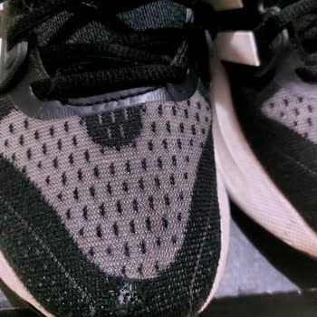 Kısa Sürede Deforme Olan Adidas Ayakkabı İçin Garanti Sözünün Yerine Getirilmemesi