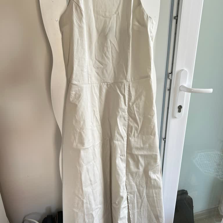 Hediye Elbisede Değişim Kartı Olmadığı İçin Yardımcı Olunmadı